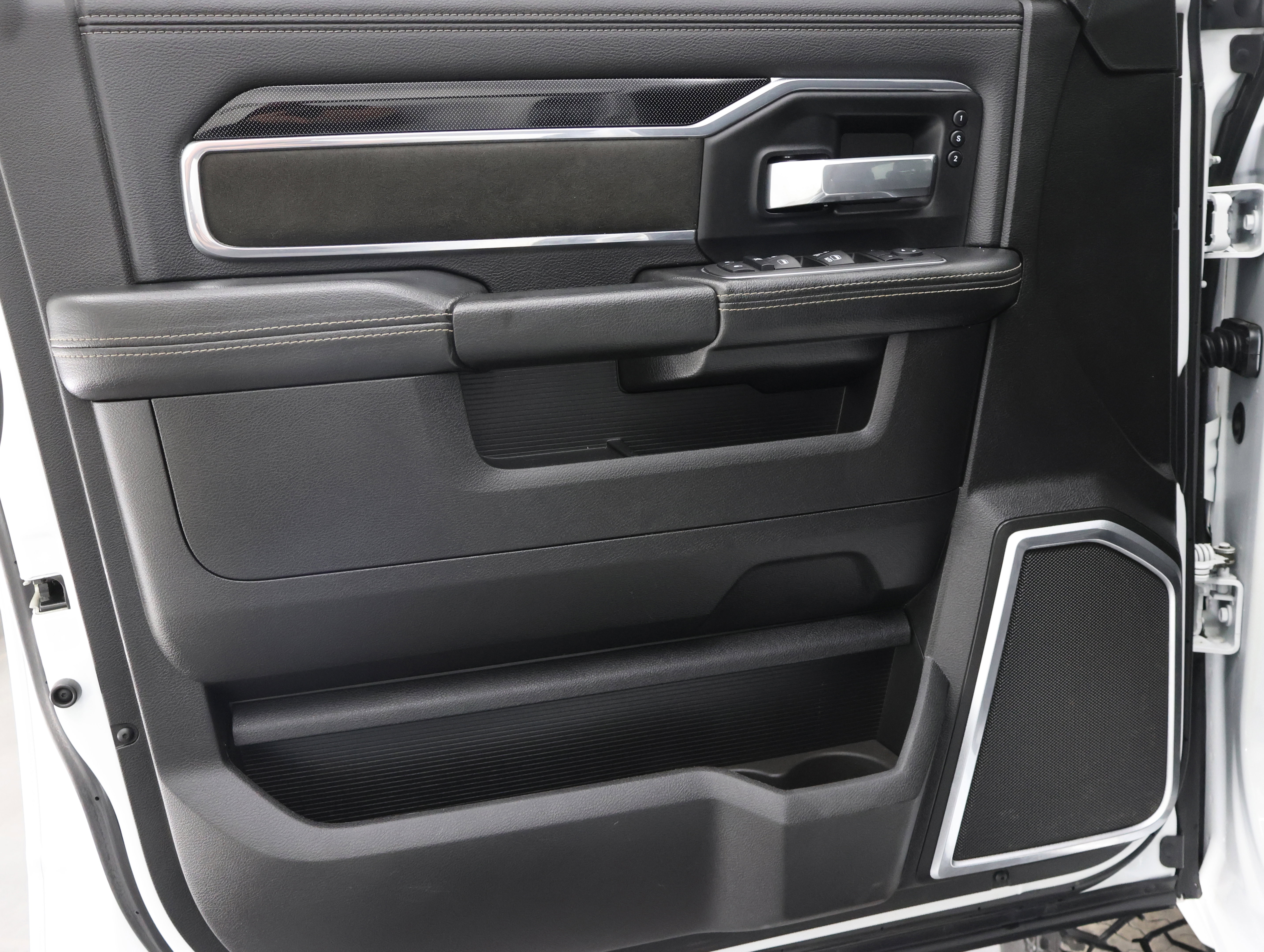 Used 2022 RAM 2500 Laramie image 39