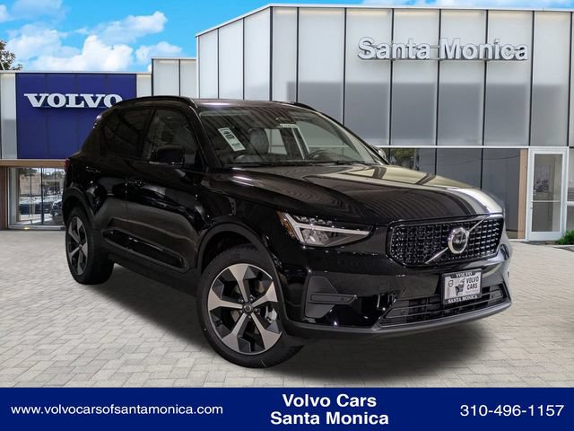 New 2026 Volvo XC40 B4 Core w/ Protection Package FWD image 1