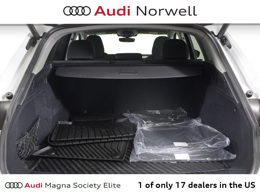 Certified 2025 Audi Q5 Premium w/ Premium Plus AWD/4WD image 16