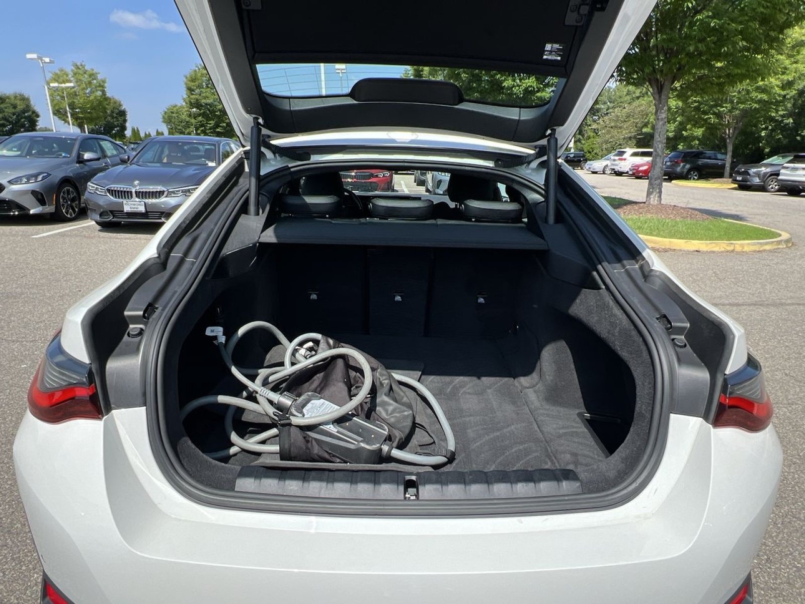 Used 2023 BMW i4 eDrive40 w/ Premium Package RWD image 24