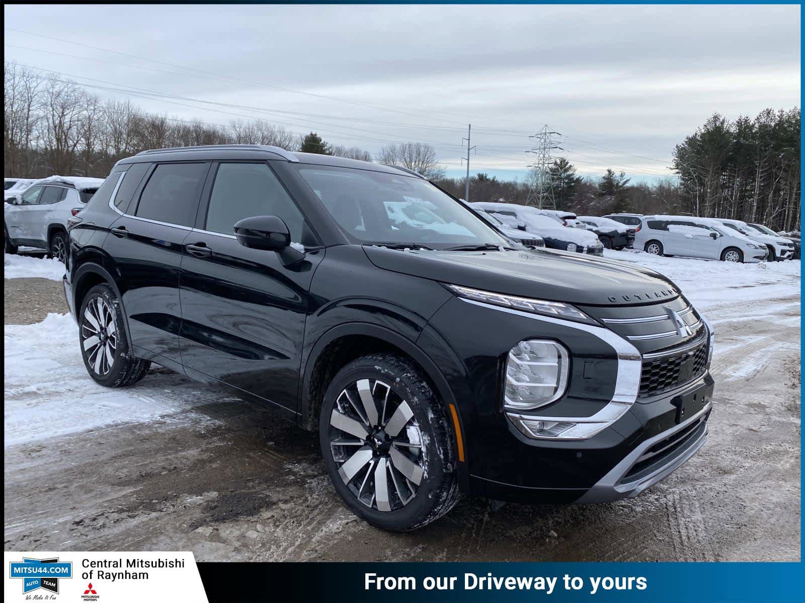 New 2026 Mitsubishi Outlander AWD image 1