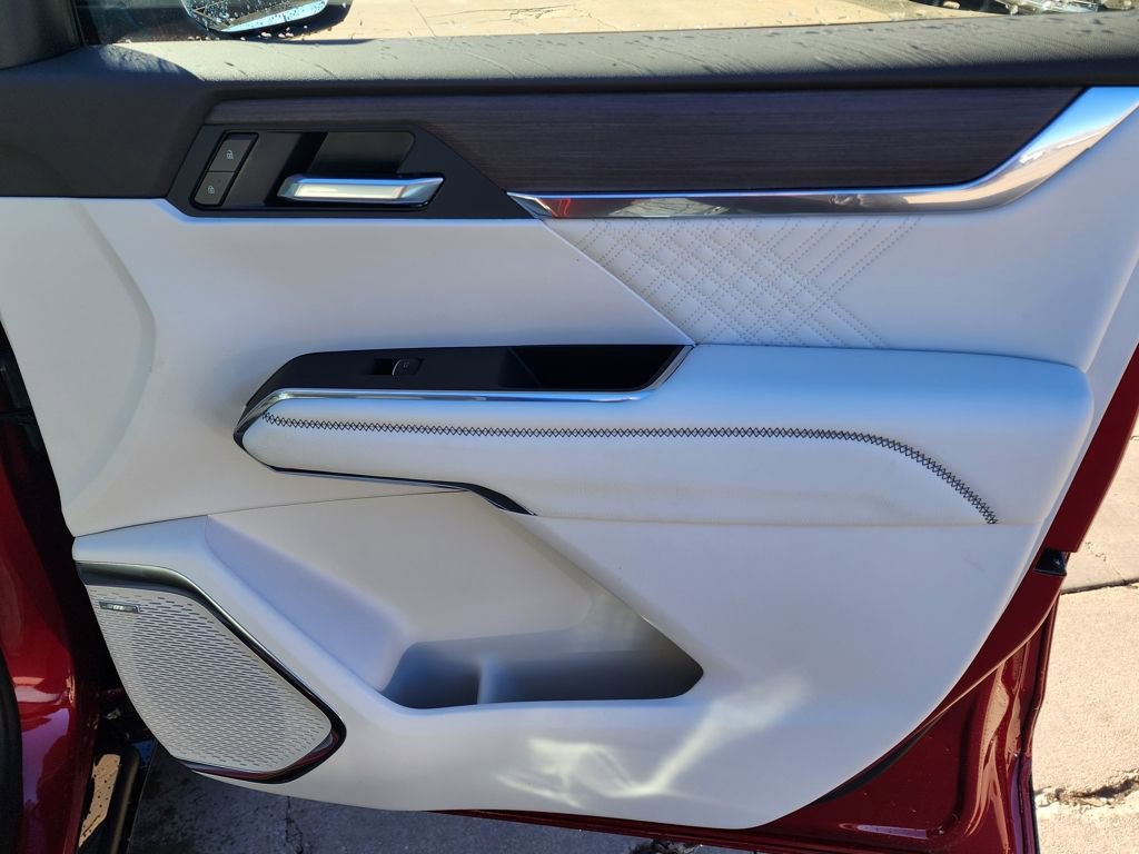 New 2026 GMC Acadia Denali w/ Super Cruise Package image 42