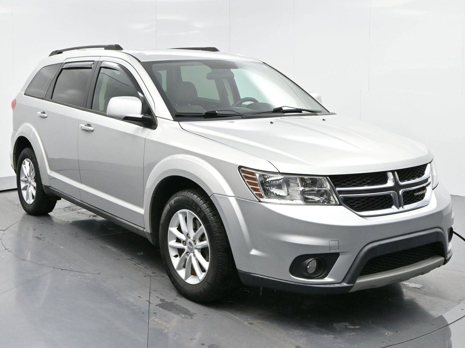 Used 2013 Dodge Journey SXT w/ Flexible Seating Group image 2
