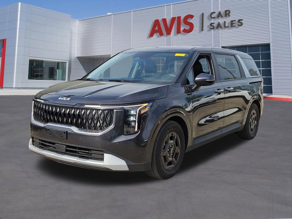 Used 2025 Kia Carnival image 1