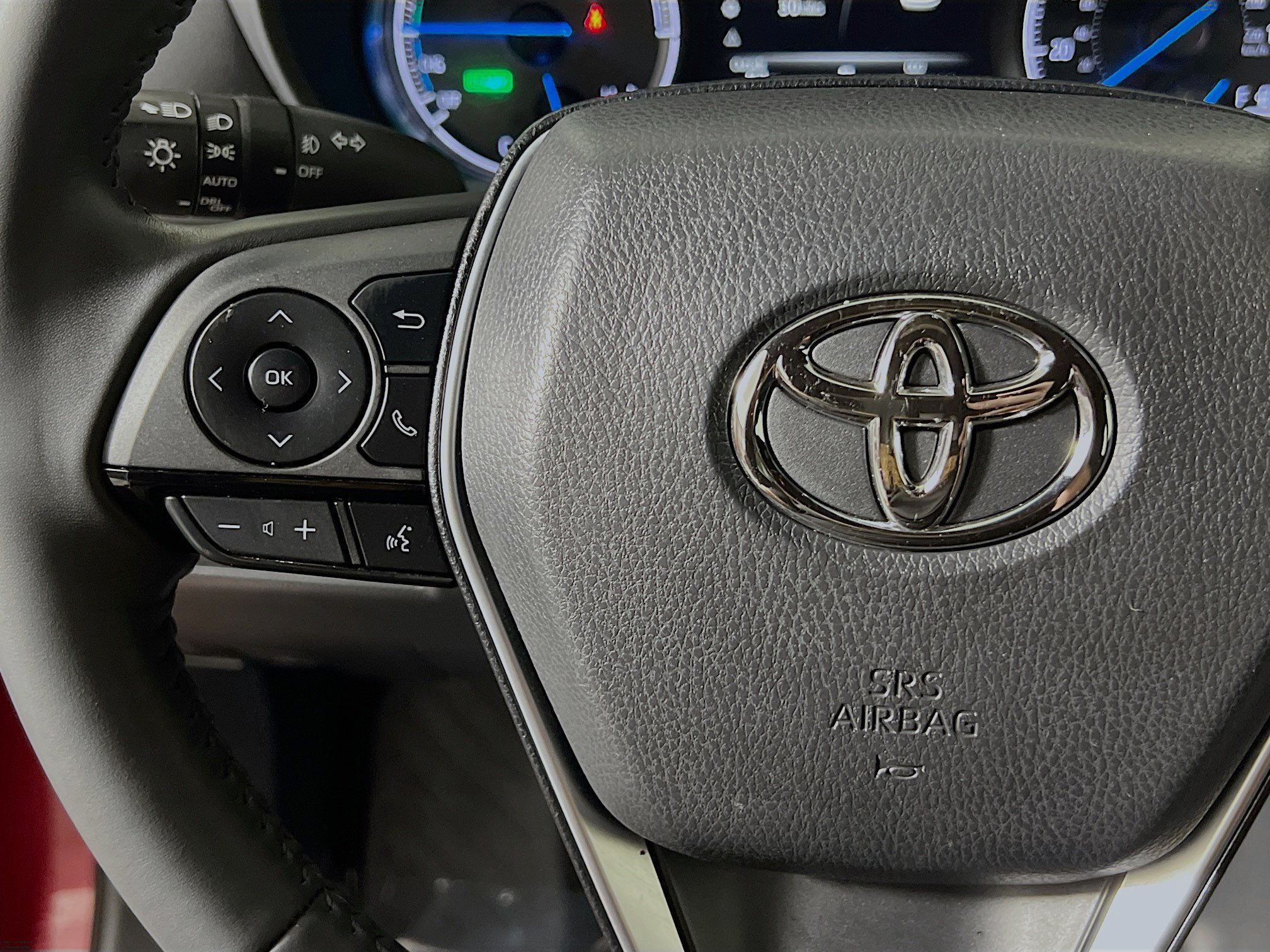Used 2024 Toyota Venza Nightshade AWD/4WD image 19