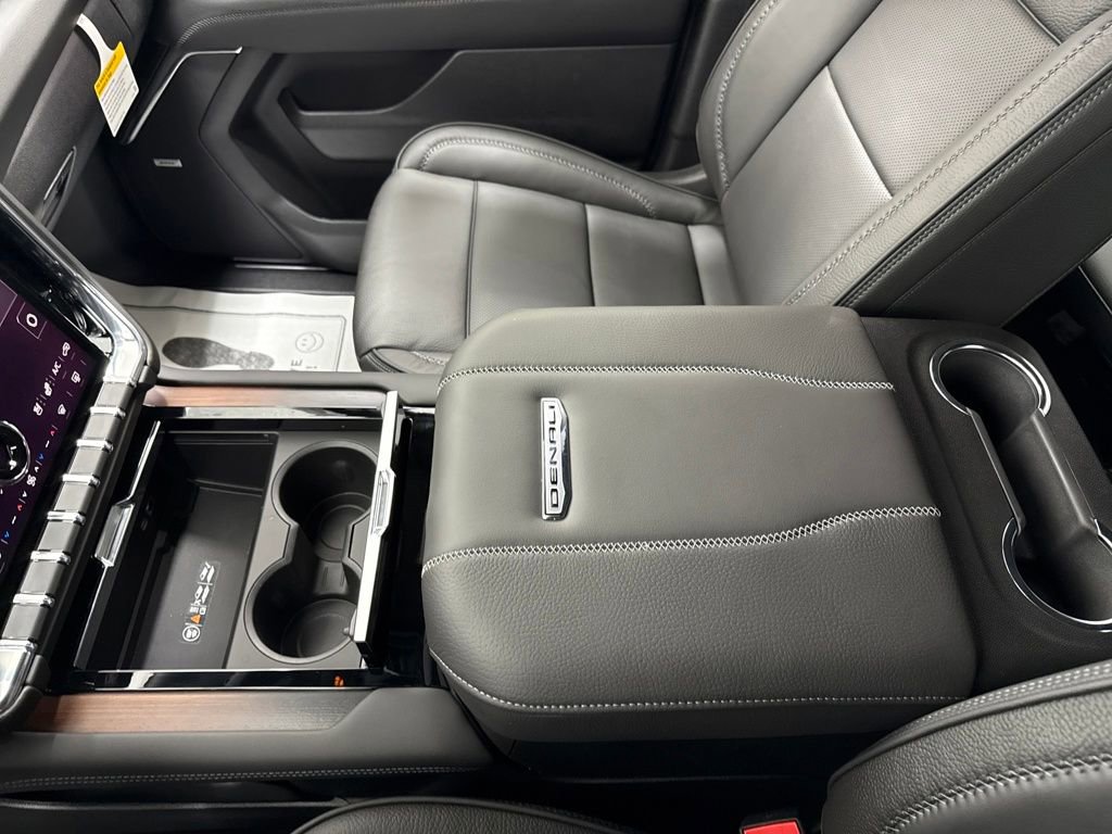New 2026 GMC Yukon XL Denali w/ Sun & Power Step Package image 39