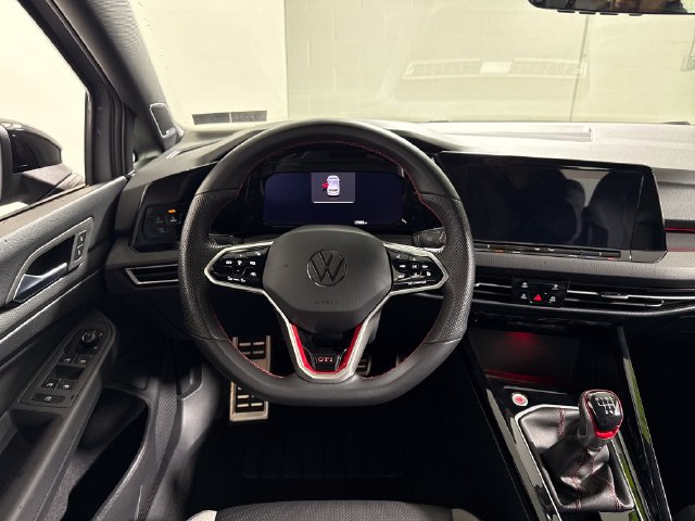 Used 2024 Volkswagen GTI SE FWD image 22