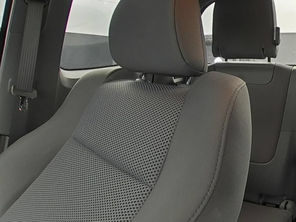 Used 2013 Toyota Tacoma PreRunner w/ TRD Sport Pkg RWD image 9