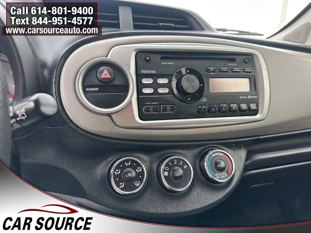 Used 2012 Toyota Yaris LE image 21