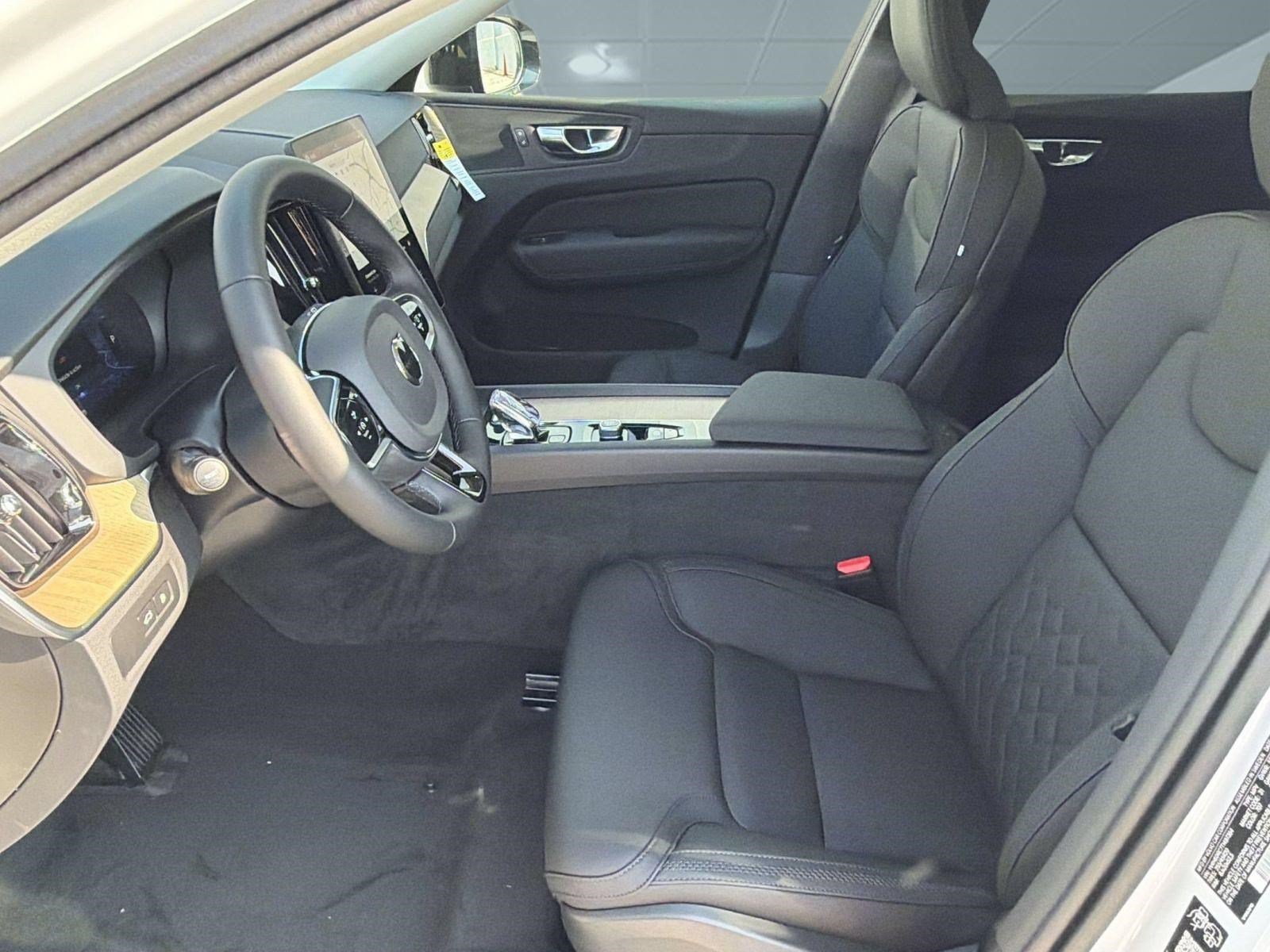 New 2026 Volvo XC60 T8 Plus w/ Climate Package AWD/4WD image 5
