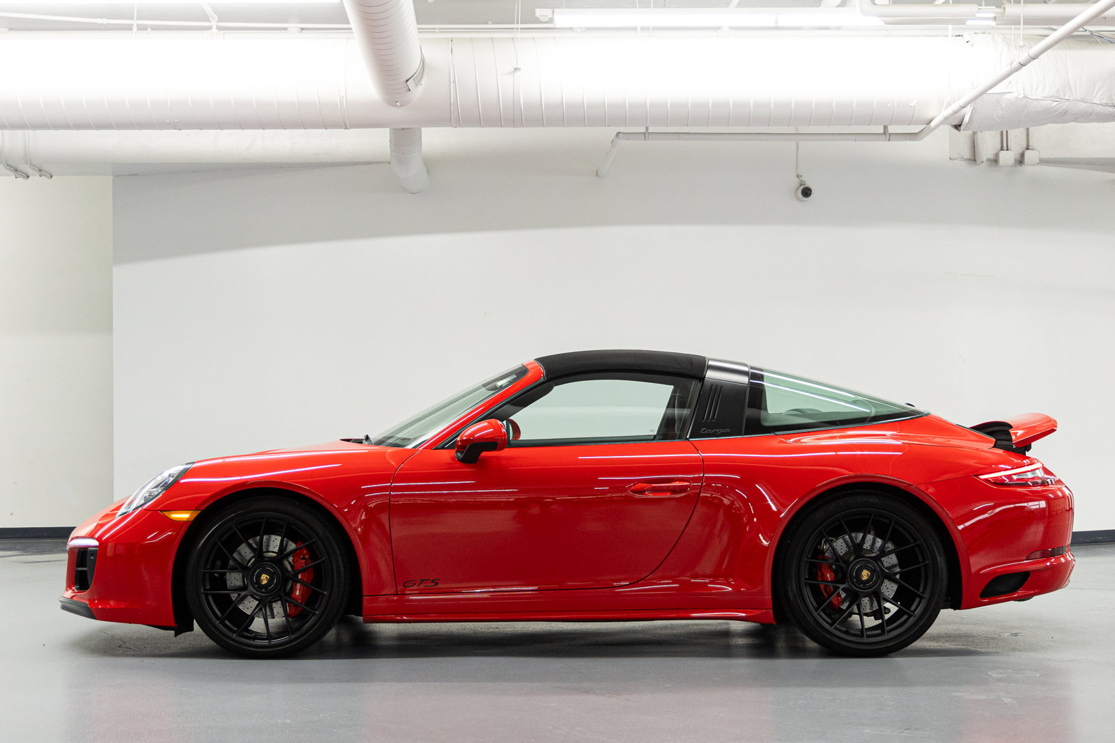 Used 2019 Porsche 911 Targa 4 GTS AWD/4WD image 9