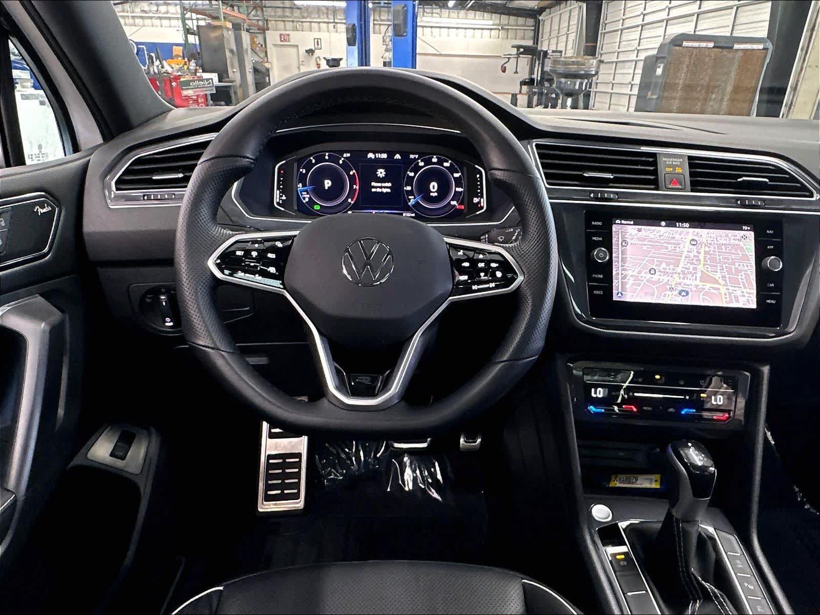 Used 2023 Volkswagen Tiguan SEL R-Line AWD/4WD image 11