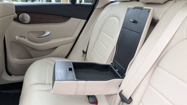 Used 2021 Mercedes-Benz GLC 300 4MATIC image 12