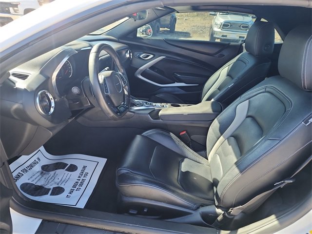 Used 2021 Chevrolet Camaro LT image 18