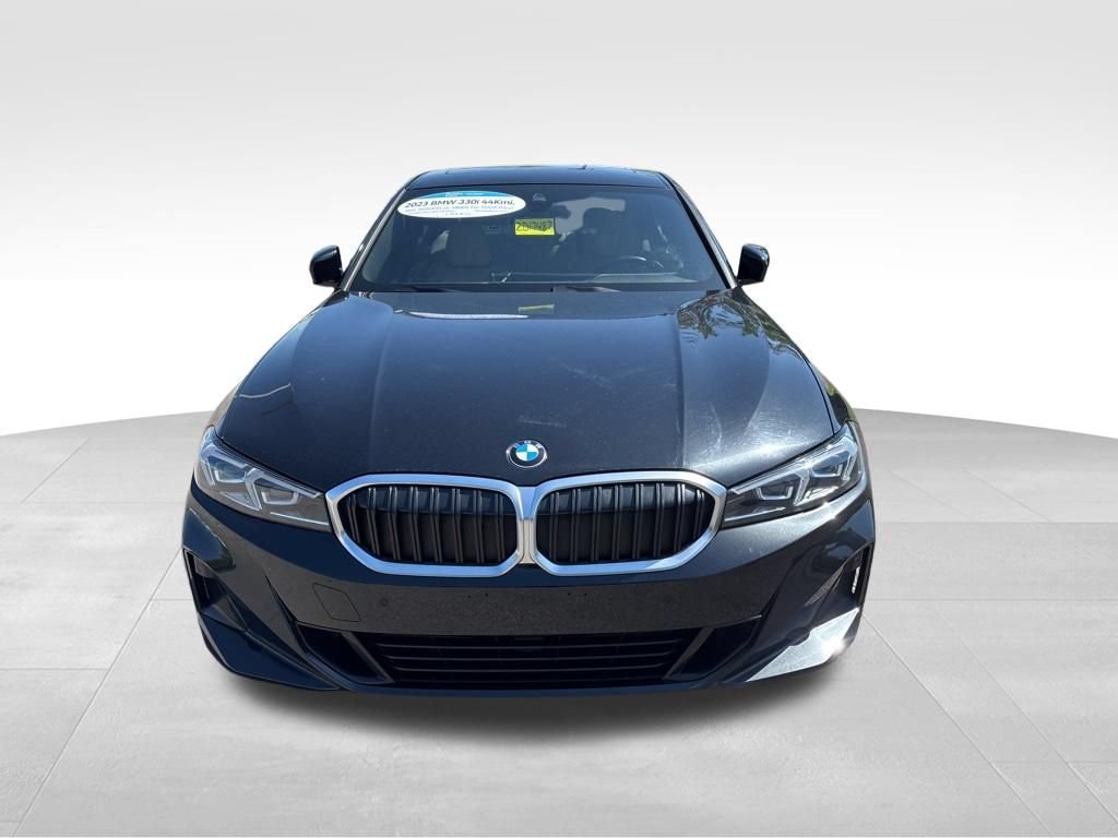 Used 2023 BMW 330i Sedan w/ Driving Assistance Package RWD image 3