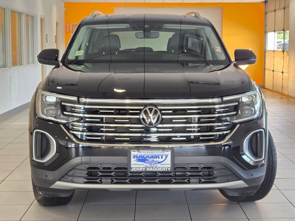 Used 2024 Volkswagen Atlas SEL AWD/4WD image 3