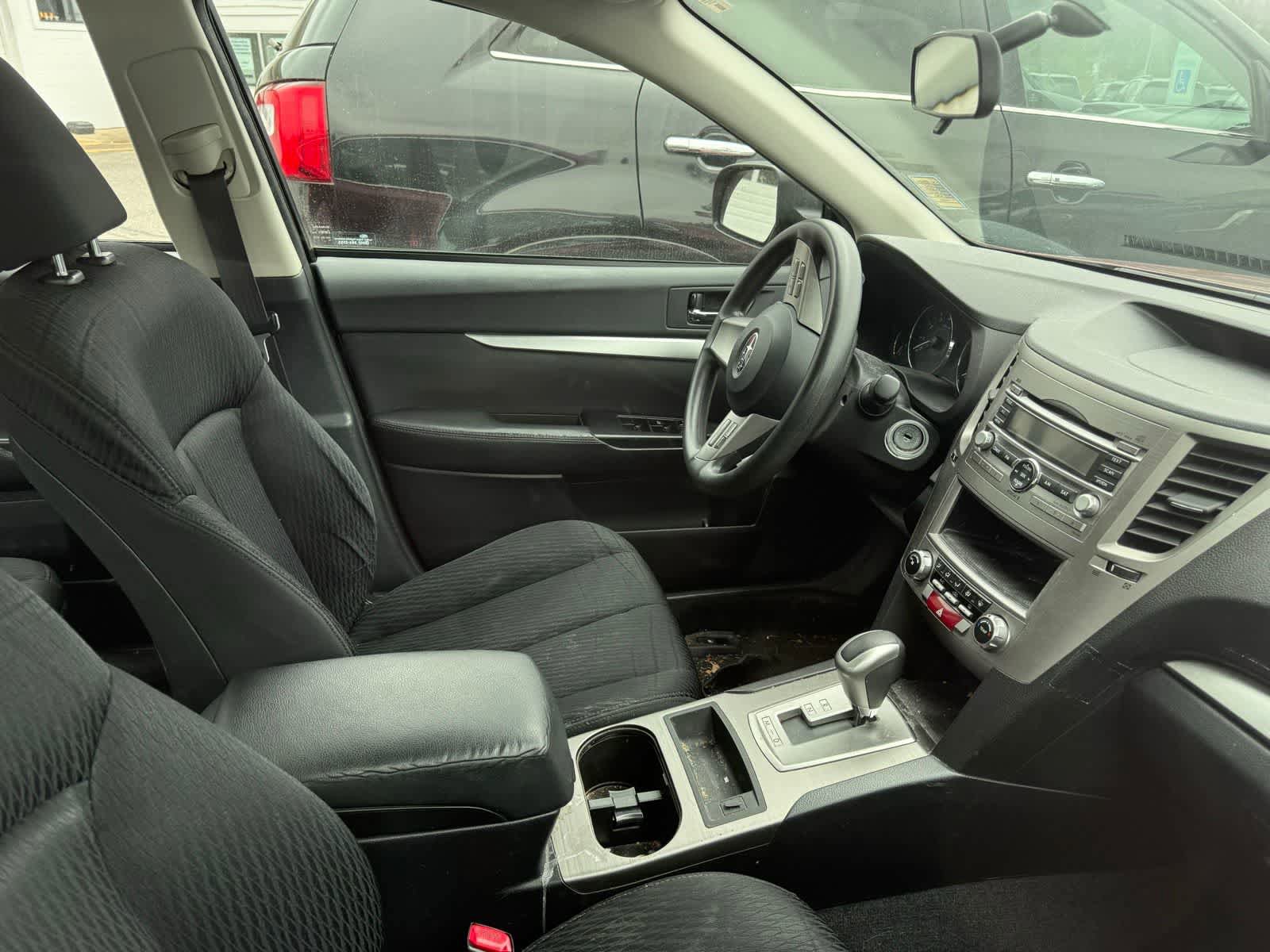 Used 2010 Subaru Legacy 2.5i AWD/4WD image 5