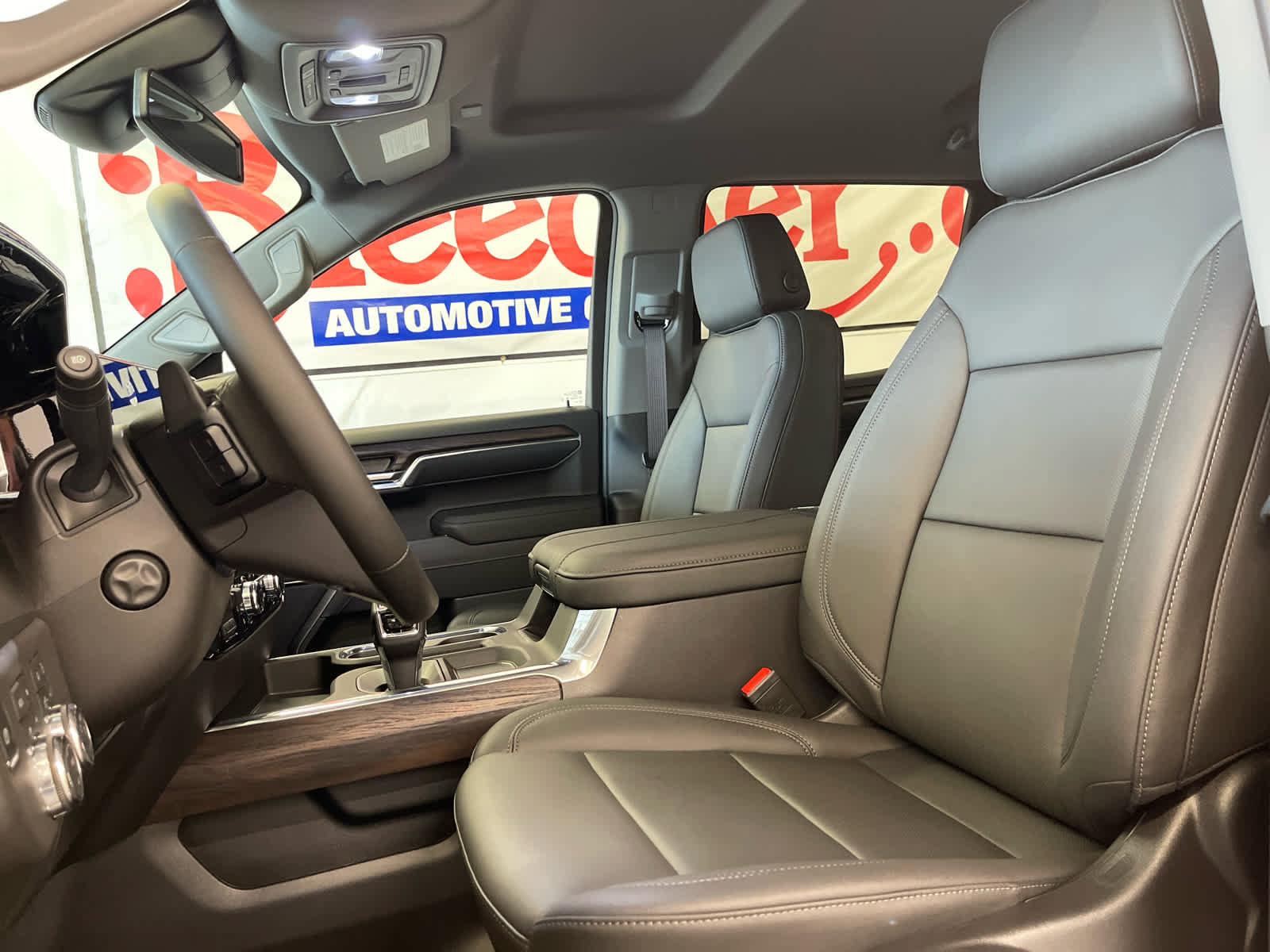 New 2026 GMC Sierra 1500 SLT w/ SLT Premium Plus Package image 17