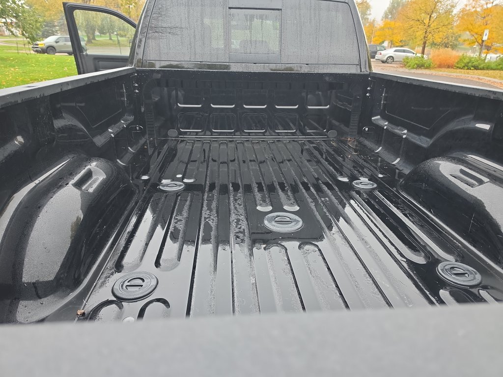 Used 2024 RAM 3500 Tradesman w/ Chrome Appearance Group AWD/4WD image 23