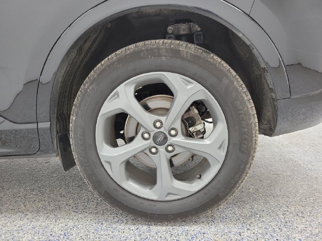 Used 2023 Ford Escape ST-Line w/ Tech Pack #1 AWD/4WD image 5