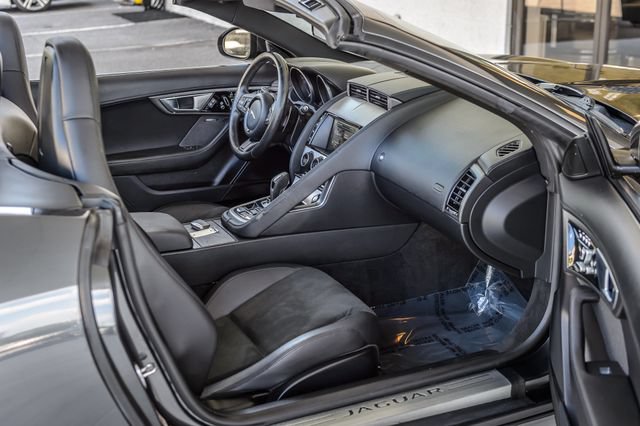 Used 2016 Jaguar F-TYPE Convertible RWD image 29