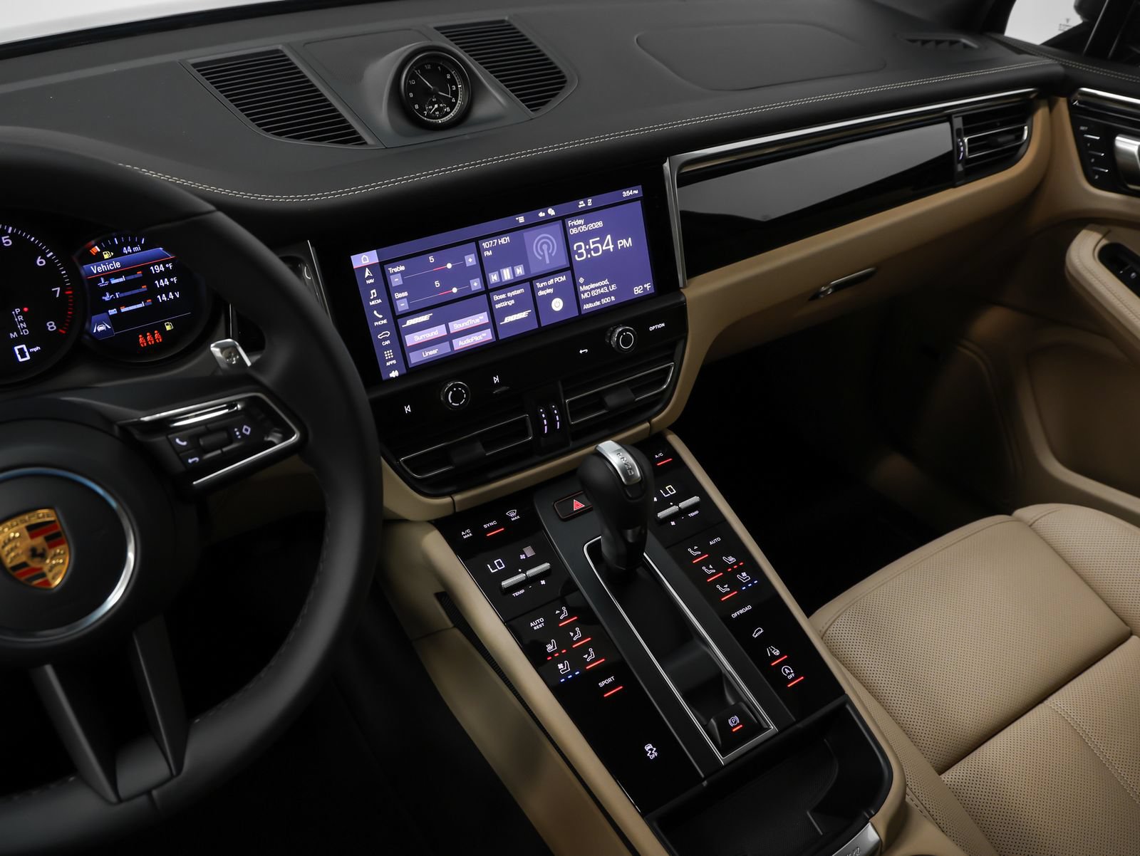 New 2026 Porsche Macan AWD/4WD image 33