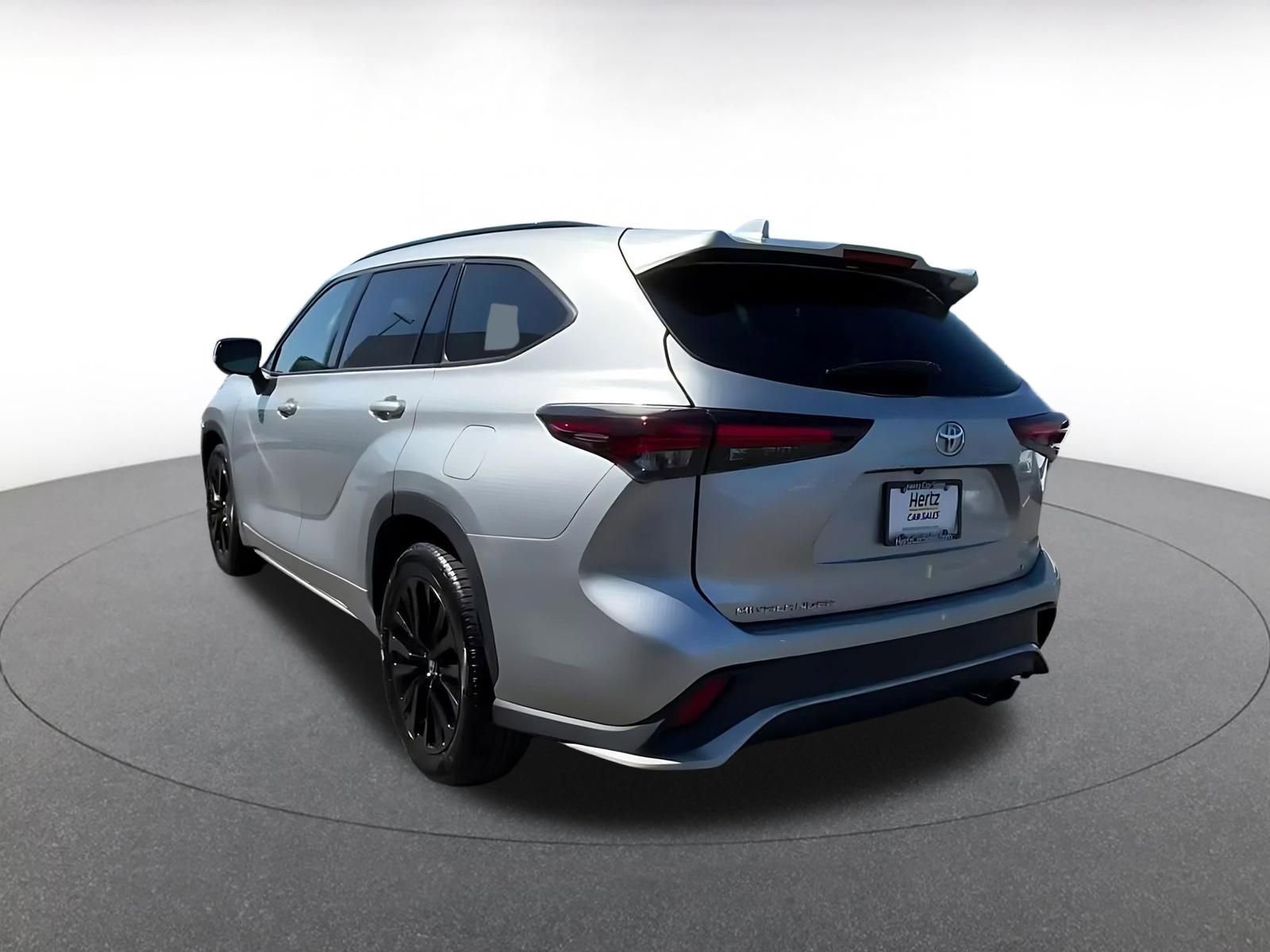 Used 2024 Toyota Highlander XSE image 10