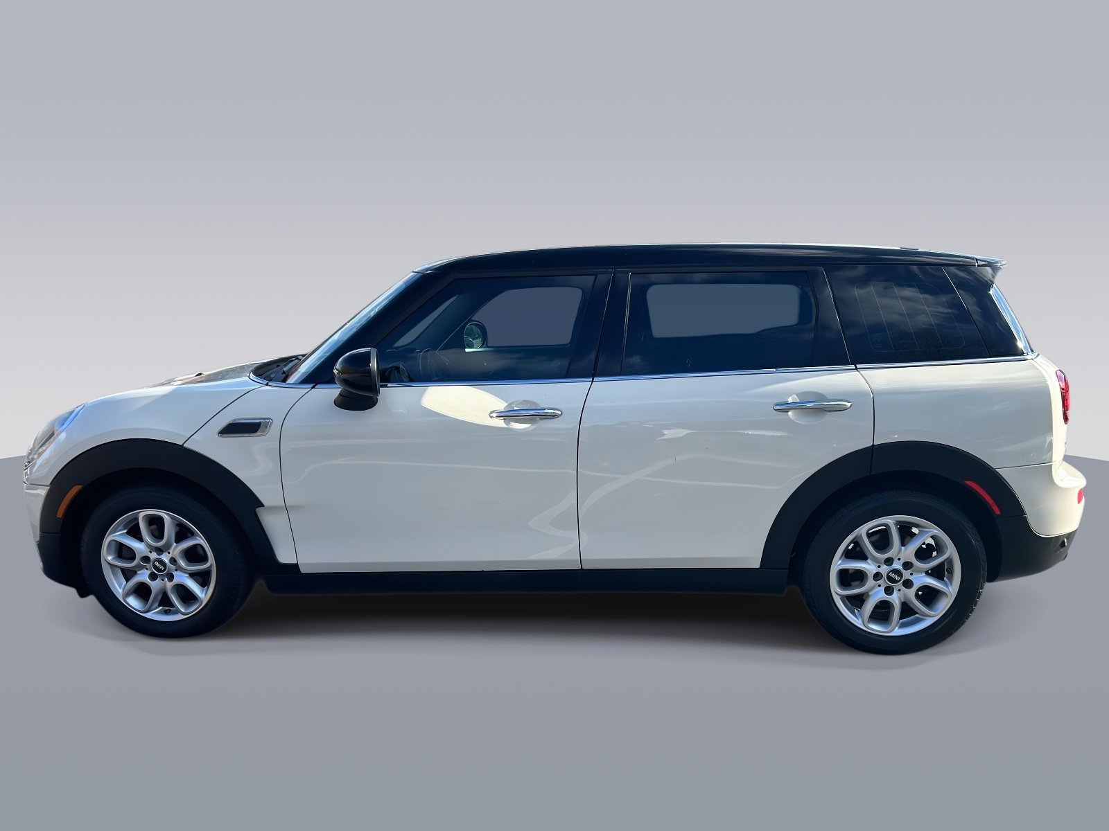 Used 2016 MINI Cooper Clubman image 6