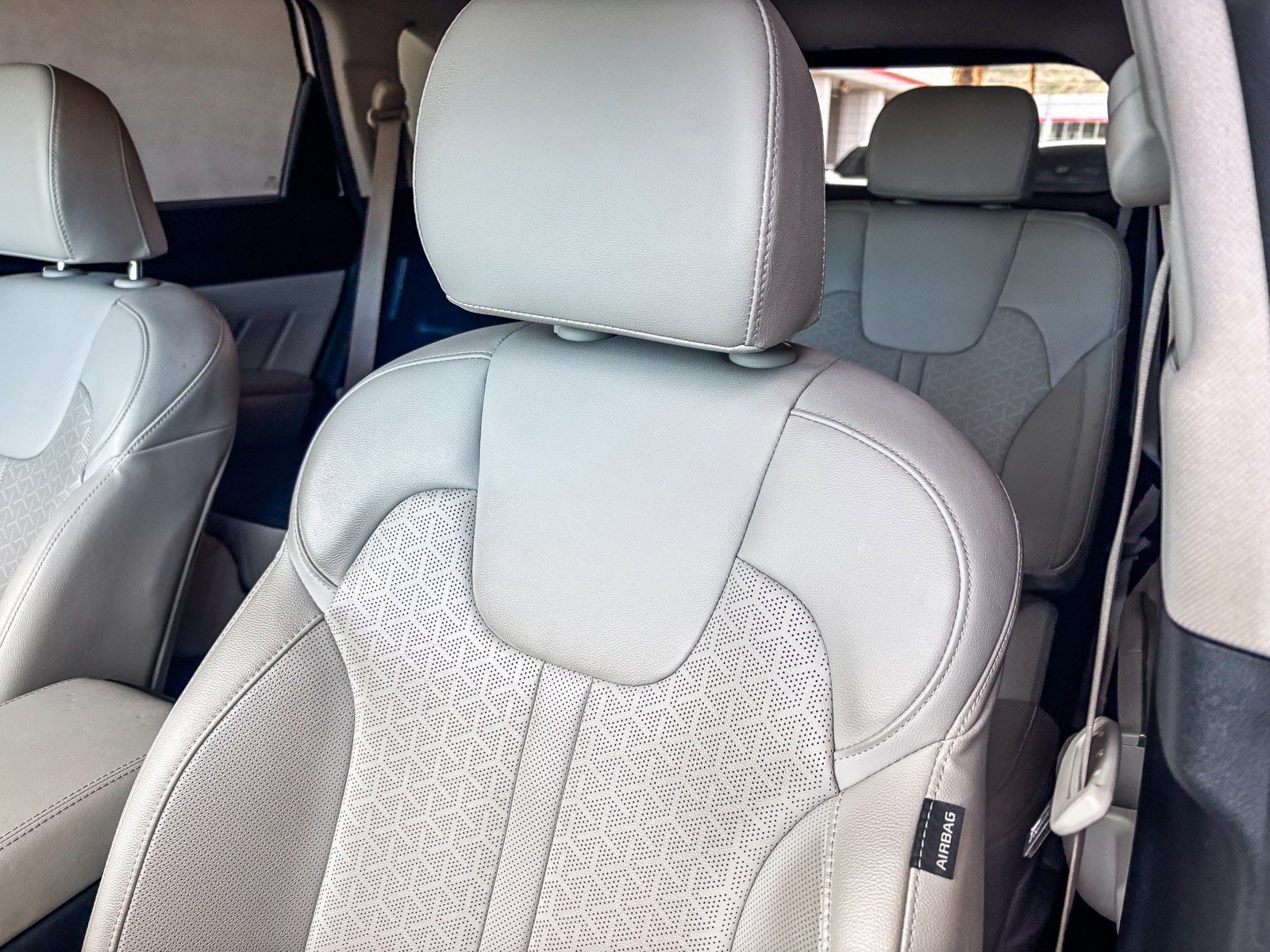 Used 2023 Kia Sorento SX Prestige image 24