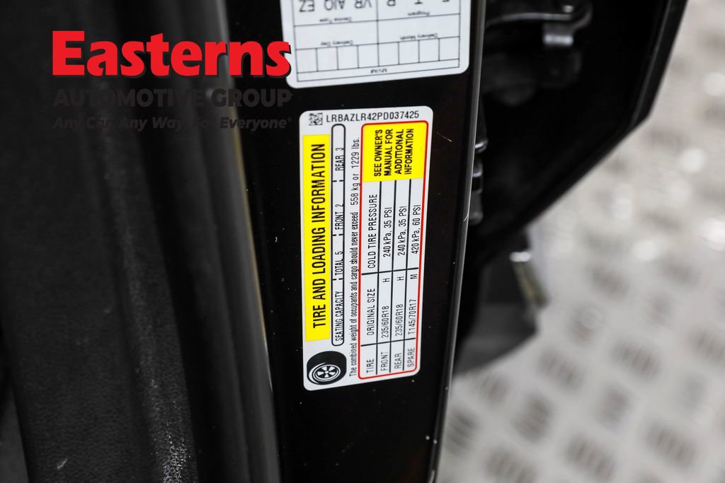 Used 2023 Buick Envision Preferred image 30