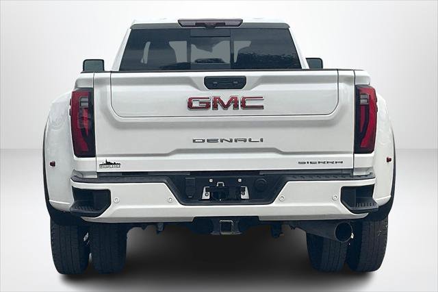 Used 2024 GMC Sierra 3500 Denali w/ Technology Package image 6