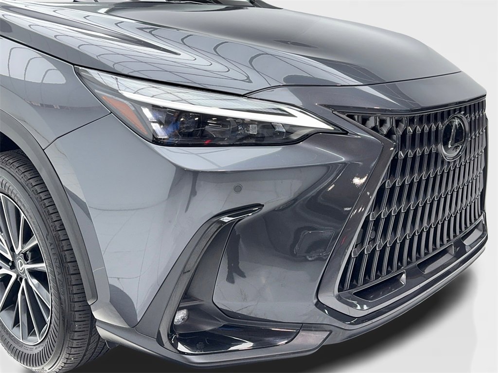 Used 2024 Lexus NX 250 FWD w/ Premium Package image 3
