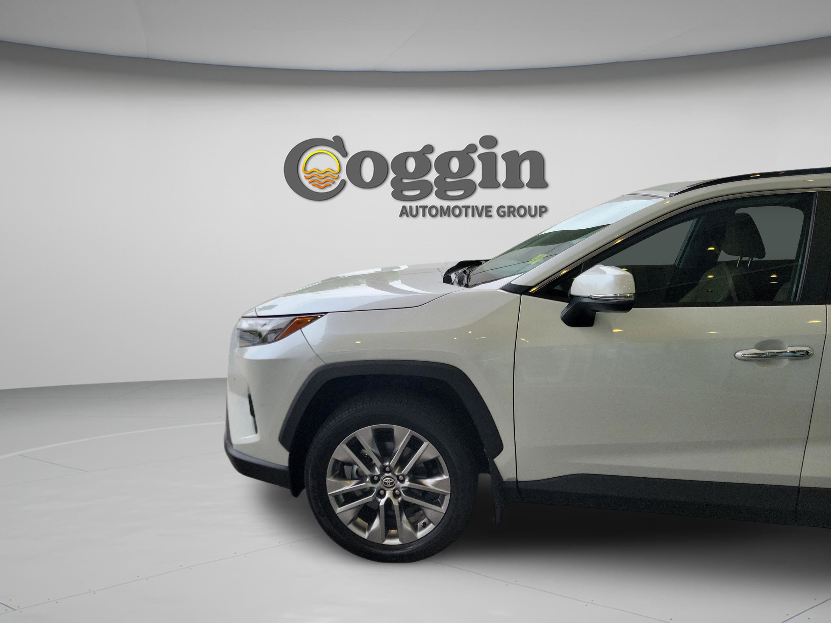 Used 2024 Toyota RAV4 Limited w/ Weather Package image 30