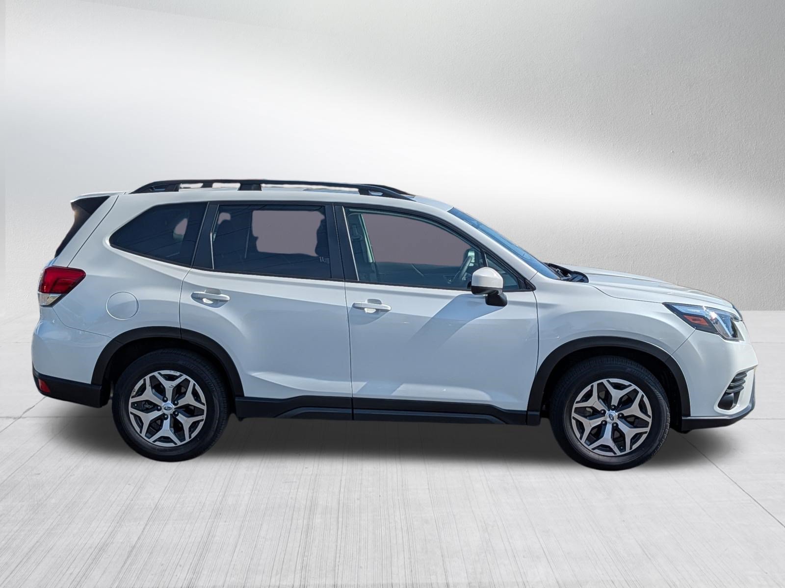 Certified 2024 Subaru Forester Premium AWD/4WD image 8