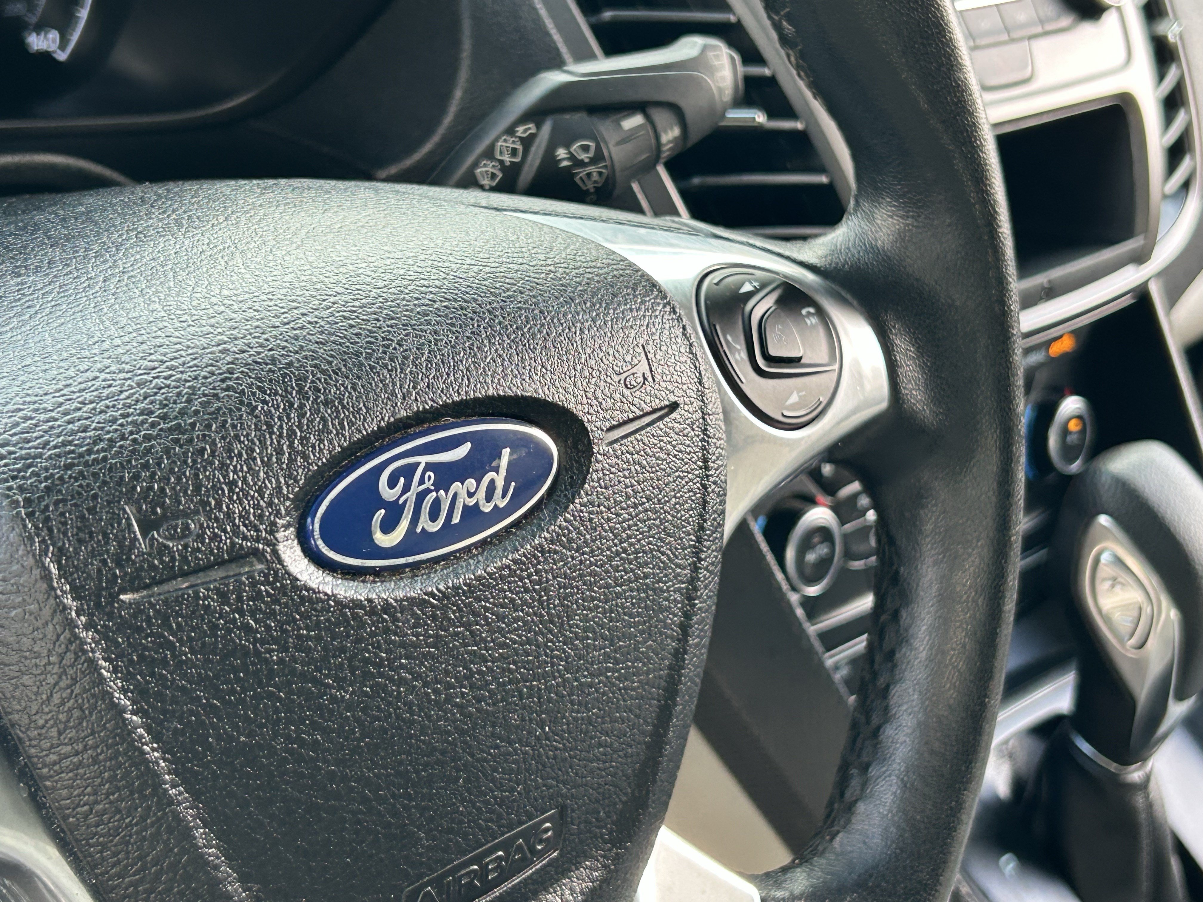 Used 2020 Ford Transit Connect XLT FWD image 30