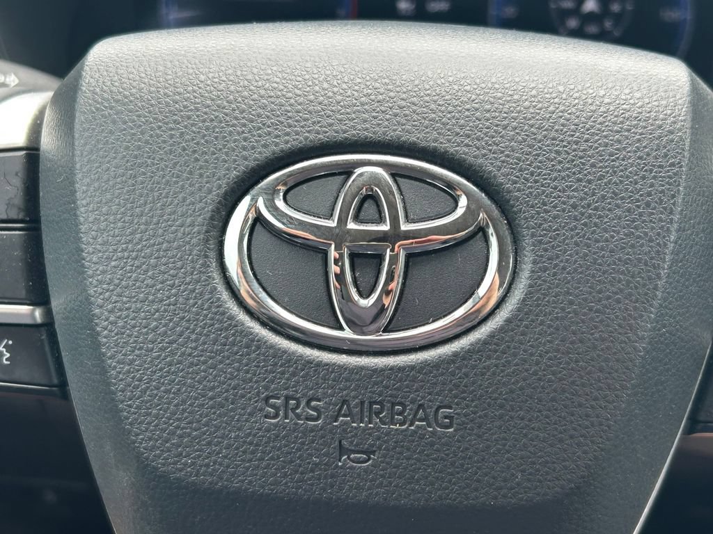 Used 2023 Toyota Highlander Platinum FWD image 43