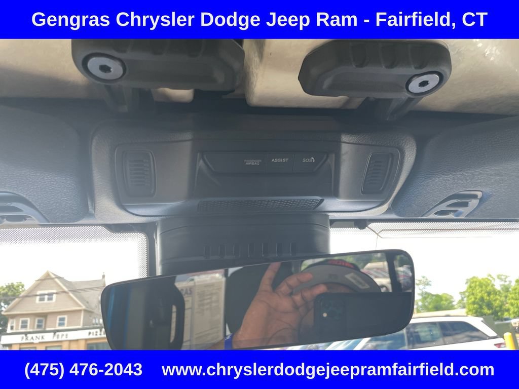 Certified 2025 Jeep Gladiator Sport AWD/4WD image 50