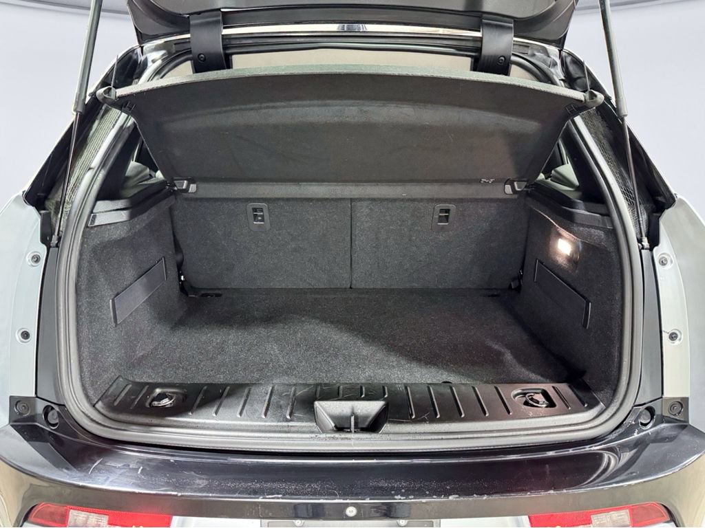 Used 2017 BMW i3 94 Ah w/Range Extender image 24