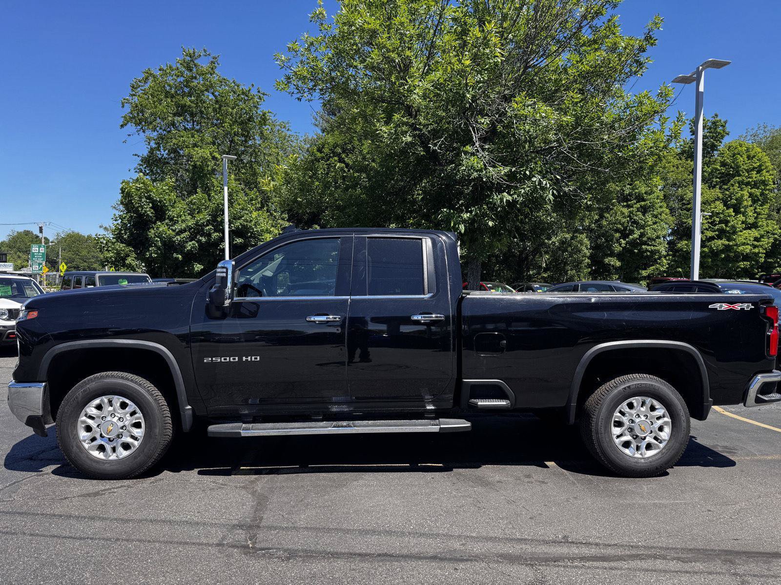 Certified 2024 Chevrolet Silverado 2500 LTZ w/ LTZ Convenience Package AWD/4WD image 7