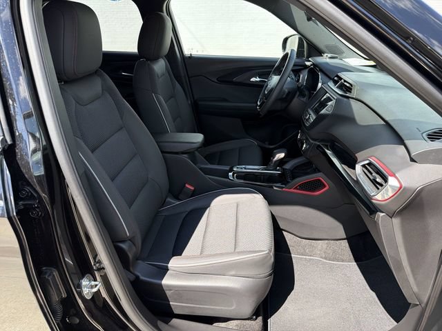 Used 2022 Chevrolet TrailBlazer RS FWD image 25