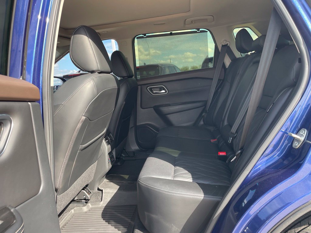 Certified 2023 Nissan Rogue Platinum w/ Platinum Premium Package FWD image 25