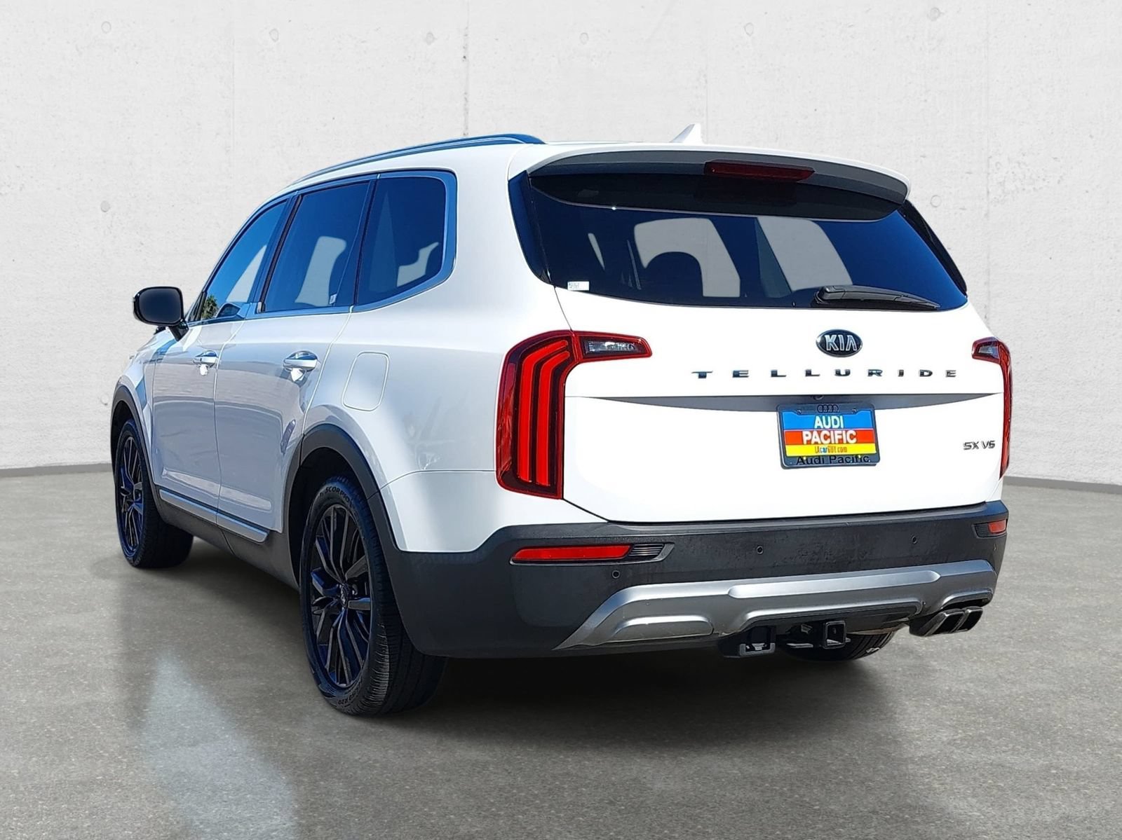 Used 2021 Kia Telluride SX w/ Towing Package FWD image 7