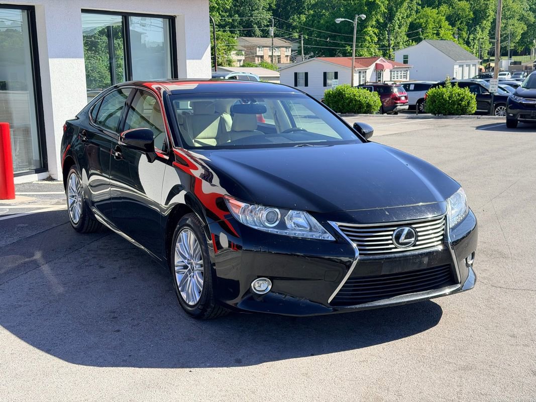 Used 2015 Lexus ES 350 w/ Luxury Package FWD image 8