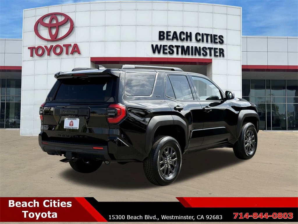 Used 2025 Toyota 4Runner SR5 image 12