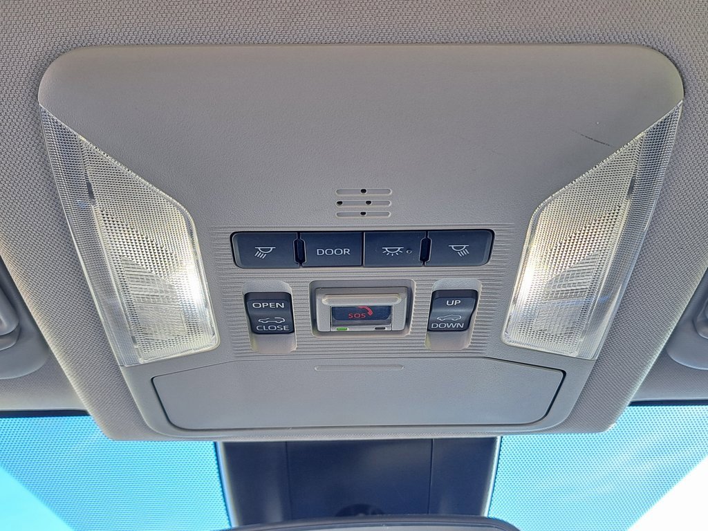 Used 2022 Toyota RAV4 XLE Premium image 23