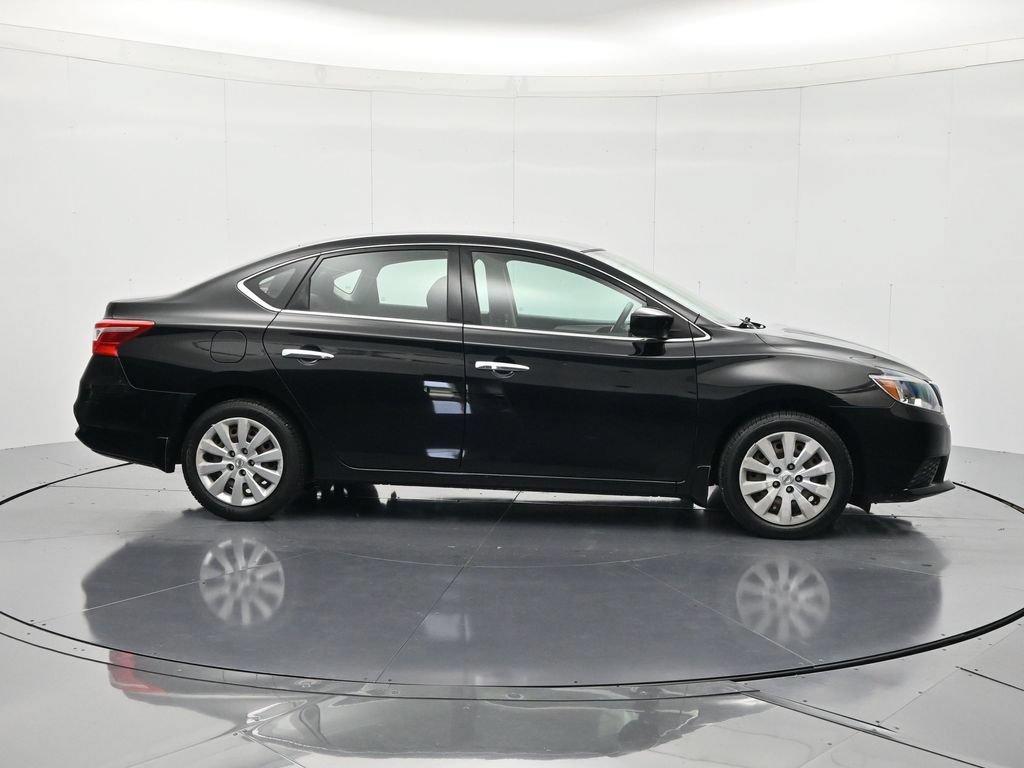 Used 2018 Nissan Sentra S FWD image 4