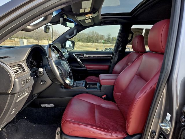 Used 2023 Lexus GX 460 Luxury w/ Accessory Package image 14