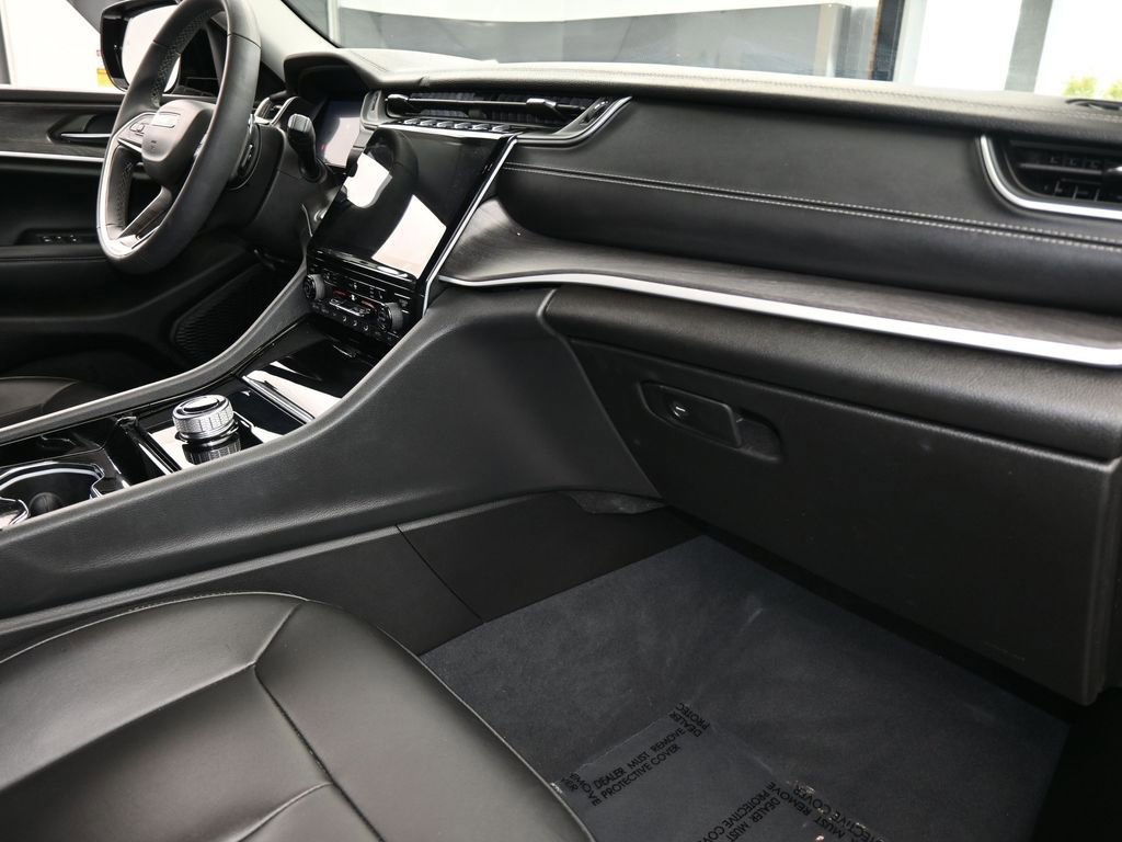 Used 2023 Jeep Grand Cherokee L Limited image 47