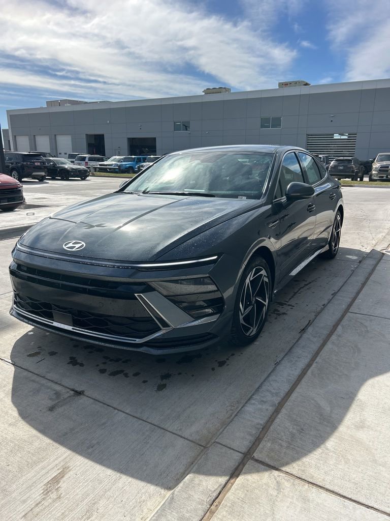 New 2026 Hyundai Sonata SEL AWD/4WD image 1