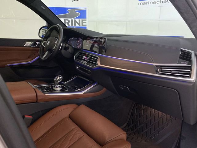 Used 2022 BMW X7 M50i w/ Dynamic Handling Package image 36